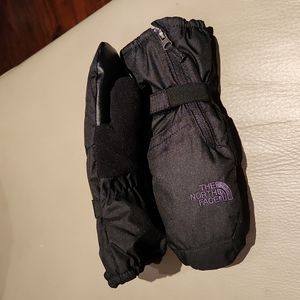 The North Face Toddler Dryvent ski mittens,  size 5T